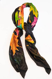 BLACK COLORED LEAVES